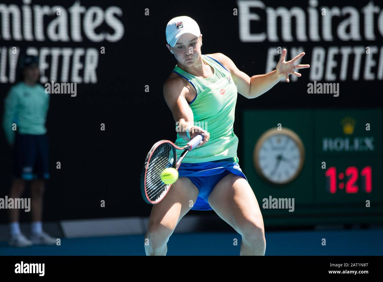 Sofia kenin forehand hi-res stock photography and images - Alamy