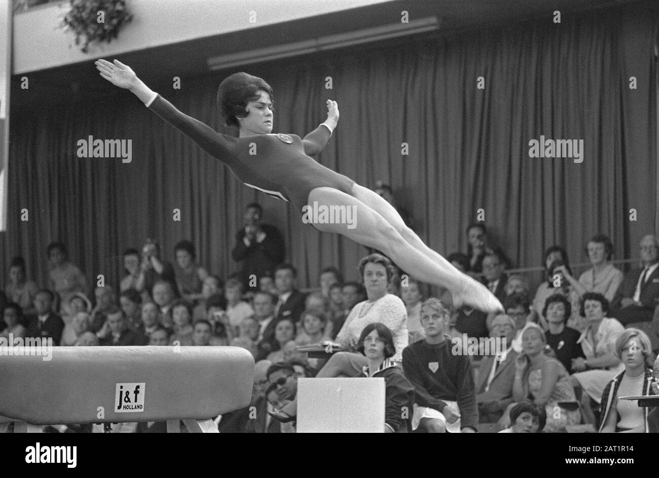 European gymnastics championships, Russian Drouginina on balance bar