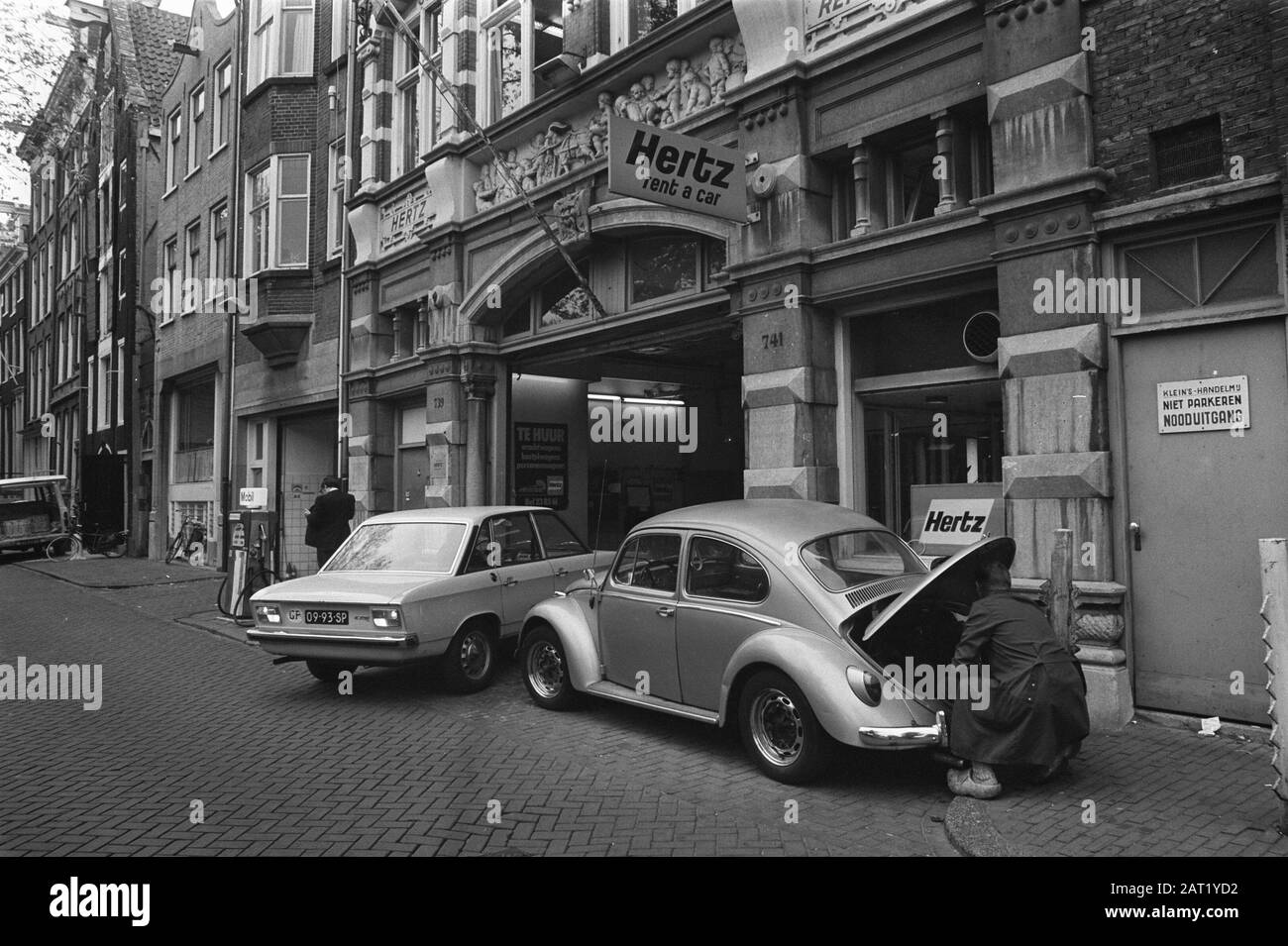 Hertz rent a car Black and White Stock Photos & Images Alamy