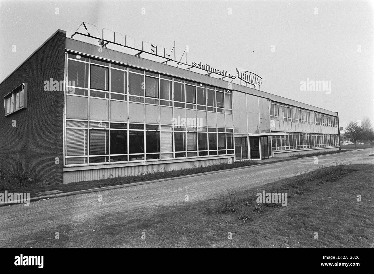 Exterieur Adler-typewriter factory in Leiden that must close Date: February 25, 1981 Location: Leiden, Zuid-Holland Keywords: factories, closures Stock Photo