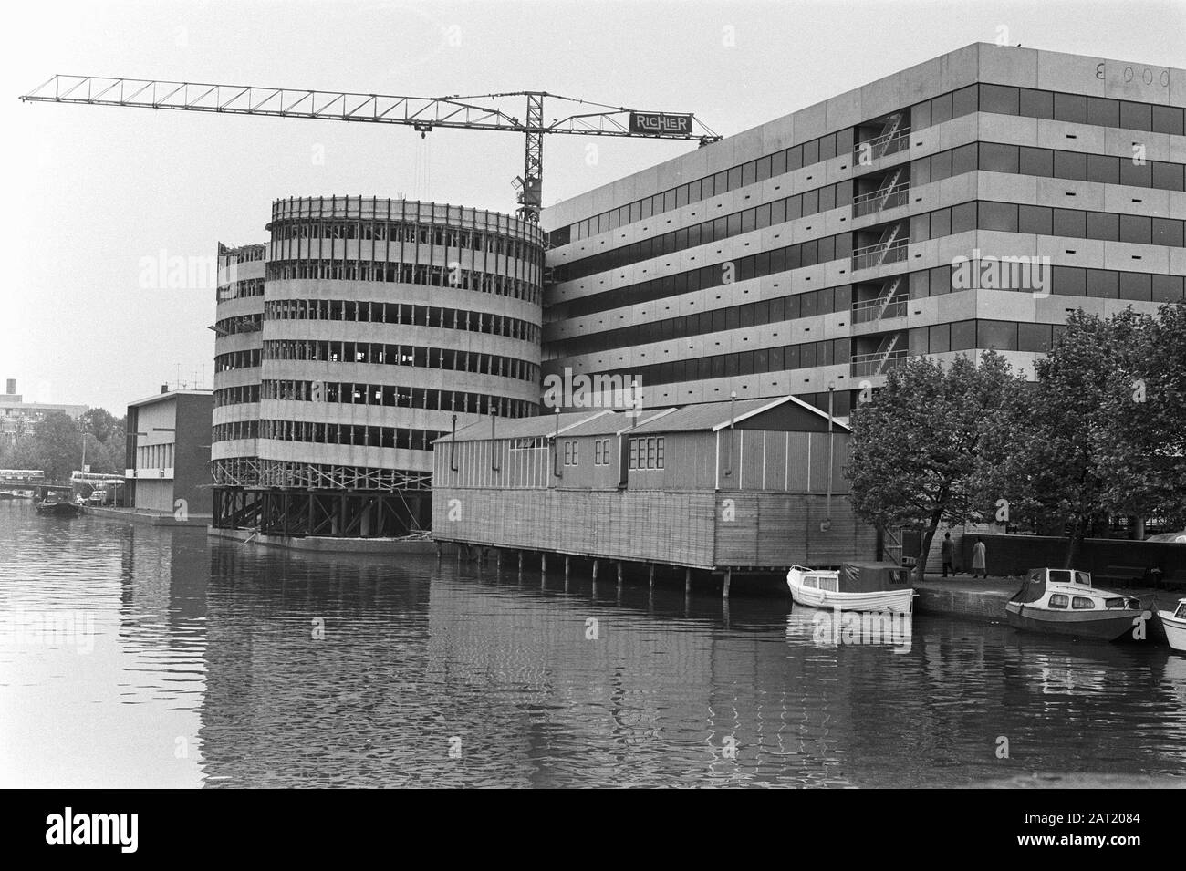Parking garage in Marnixstraat Amsterdam almost finished  Exterior of the new car park Date: 9 June 1971 Location: Amsterdam, Noord-Holland Keywords: buildings, car parks Stock Photo