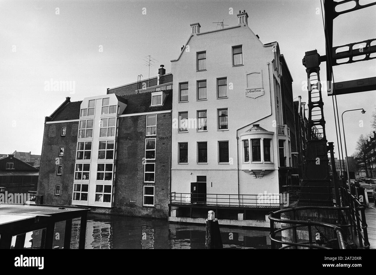 Contract renovation and maintenance student house Uylenburg  Exterior Date: 27 april 1979 Location: Amsterdam, Noord-Holland Keywords: buildings, renovations, student housing Stock Photo