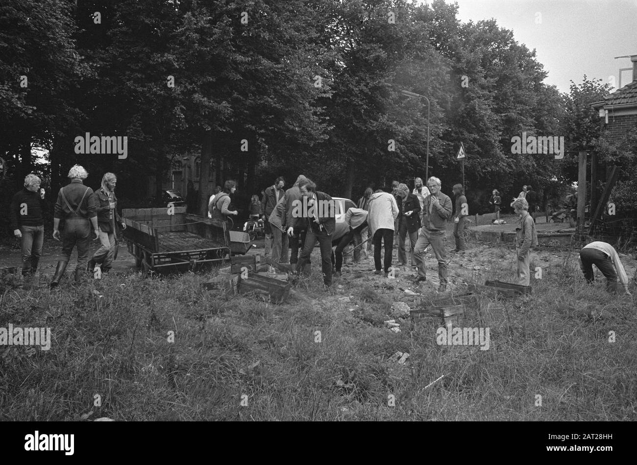 Bike tour for conservation of Ruigoord, the cyclists Date: August 5, 1973 Location: Amsterdam, Noord-Holland, Ruigoord Keywords: protests Stock Photo