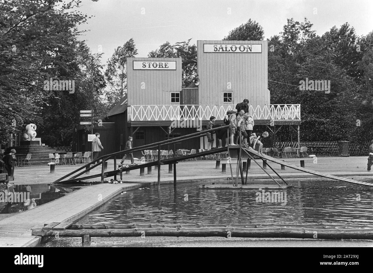 flevohof-date-june-29-1982-keywords-recreationparks-personal-name