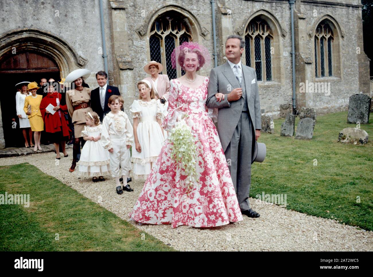 Raine, The Countess Spencer - Raine de Chambrun and Count Jean-Francois  Pineton de Chambrun on the day of their wedding, Britain Stock Photo - Alamy