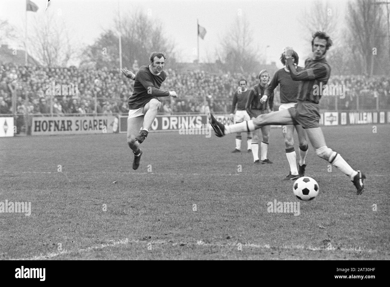 Haarlem against FC Utecht 2-0-, cup, v.l.n.r. Cabo (Utrecht), Van  Oudenallen, Peys, Hoeben in actie Date: January 9, 1972 Keywords: sport,  football Personal name: FC Utecht Stock Photo - Alamy