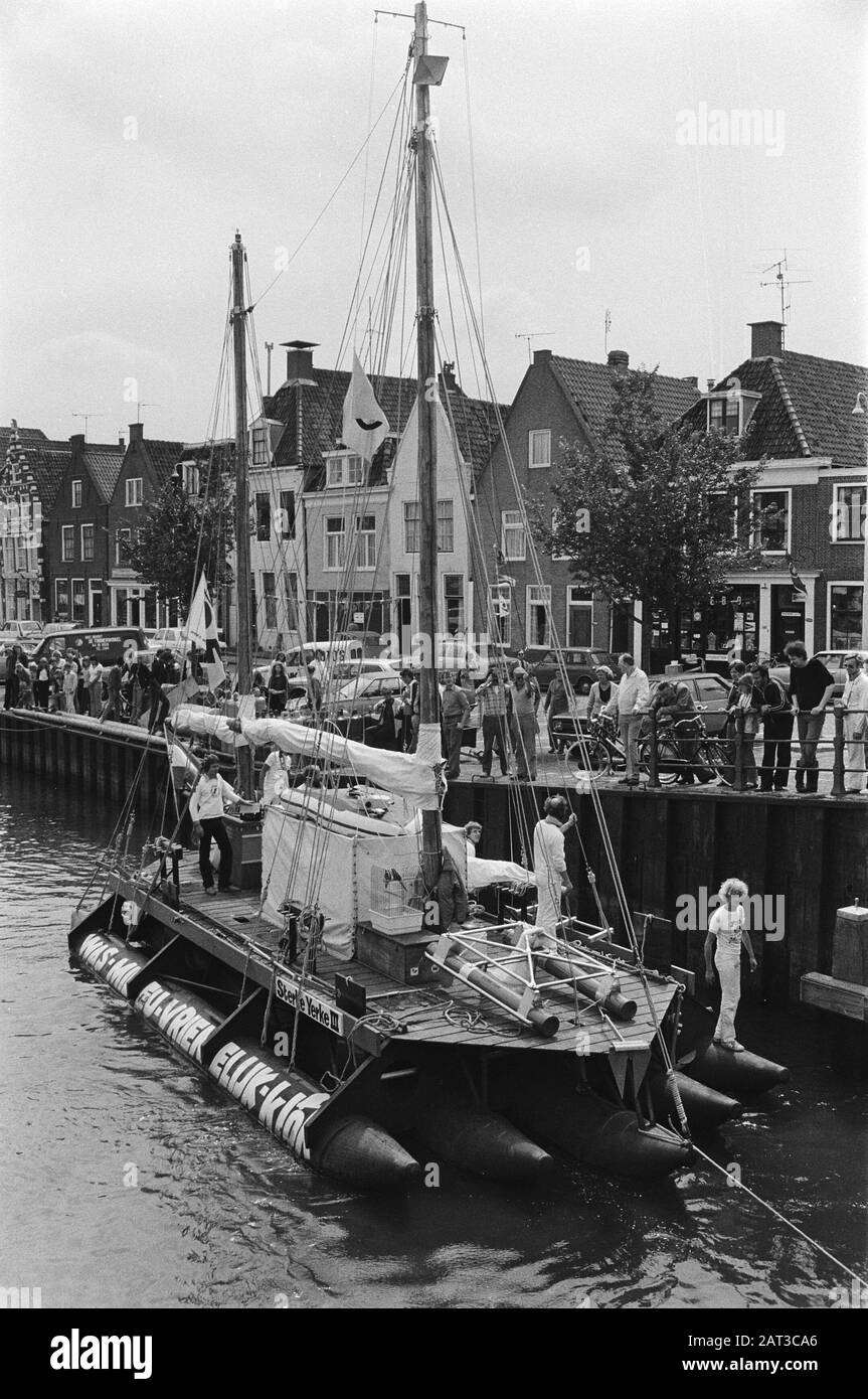 The raft The strong Jerke III departs from Harlingen to Curaçao The ...