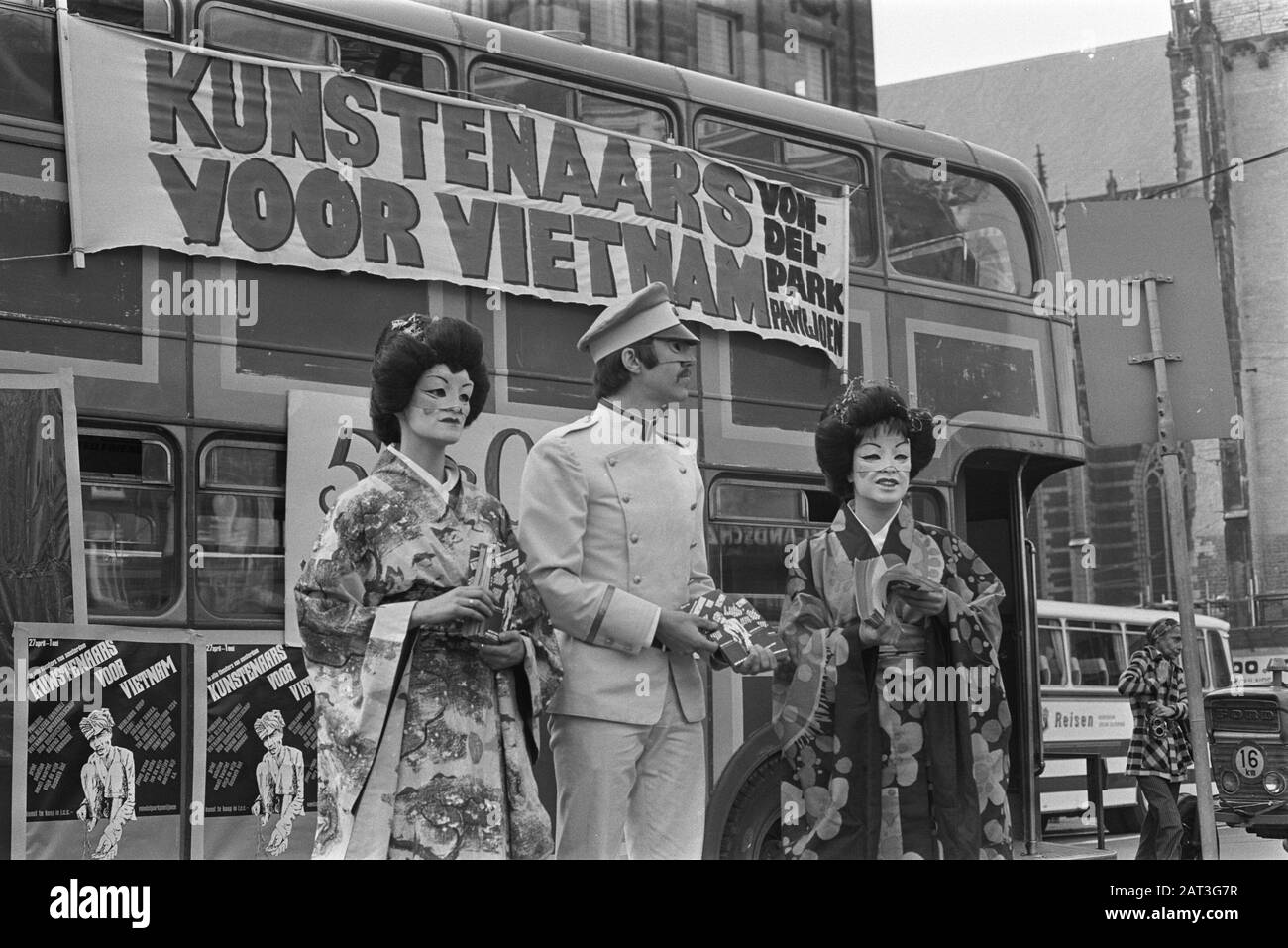 Holland Festival for Vietnam, figures from Soldier Tauaka by bus Date: April 27, 1973 Keywords: FESTIVES Stock Photo