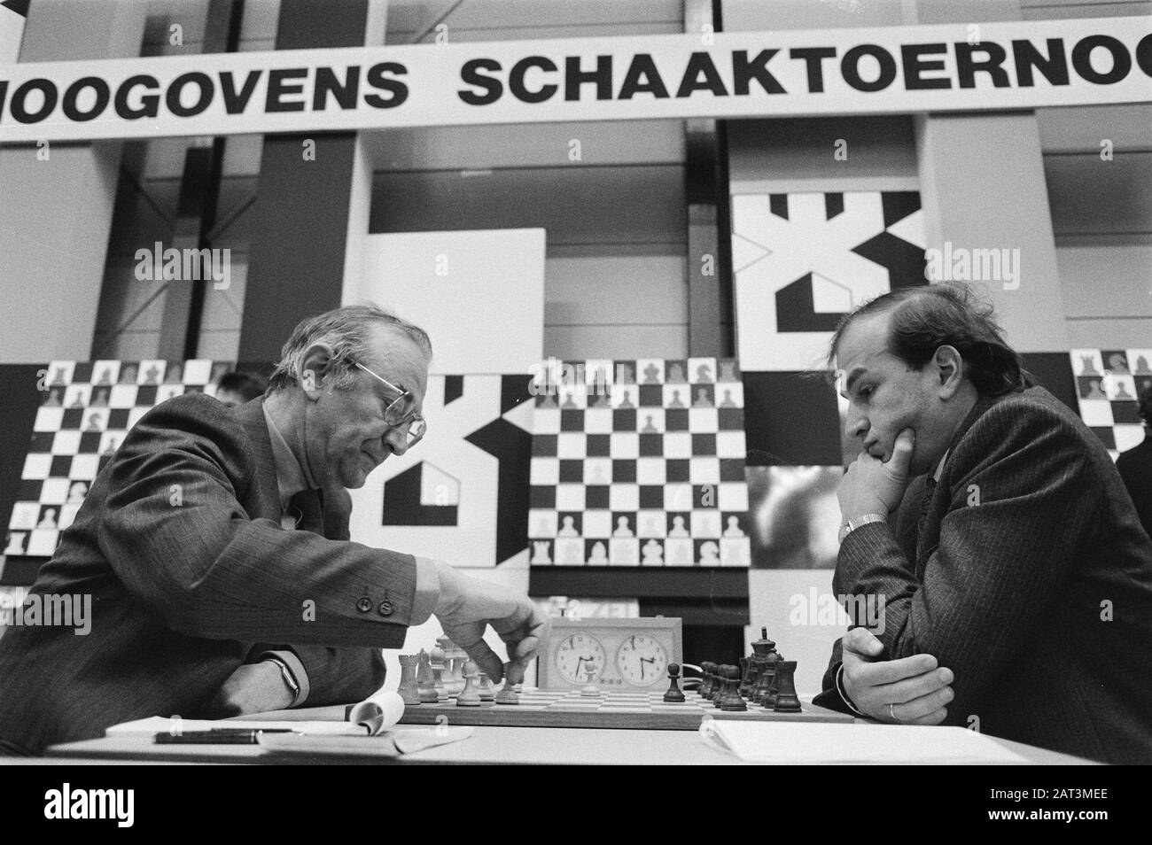 Korchnoi vs Kasparov 1982 #chess #kingshunt #Boardgames #FIDE #sports
