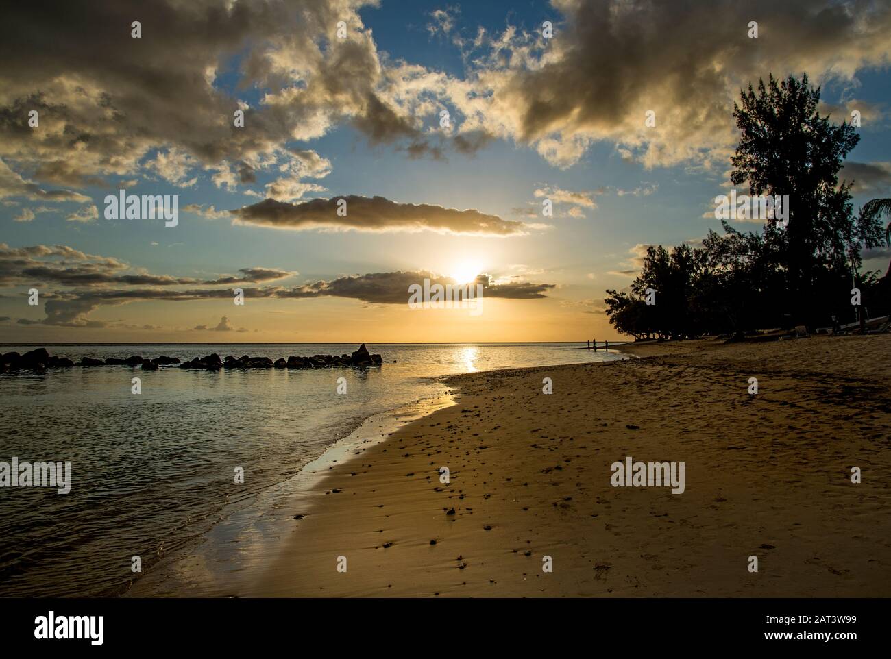Indian Ocean sunset, Flic en Flac, Mauritius Stock Photo Alamy