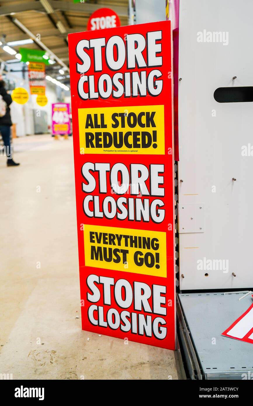 Store Closing Poster Stock Photos & Store Closing Poster Stock Images