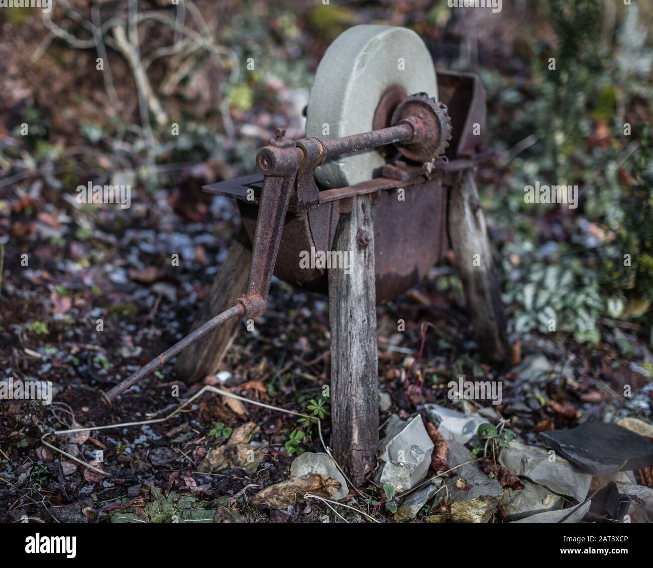 Sharpening stone hi-res stock photography and images - Alamy