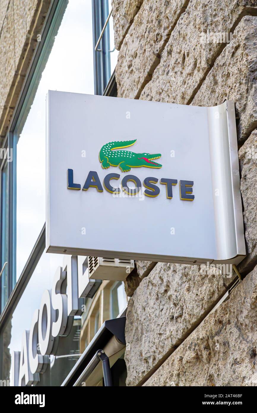 Lacoste shop sign hi-res stock photography and images - Alamy