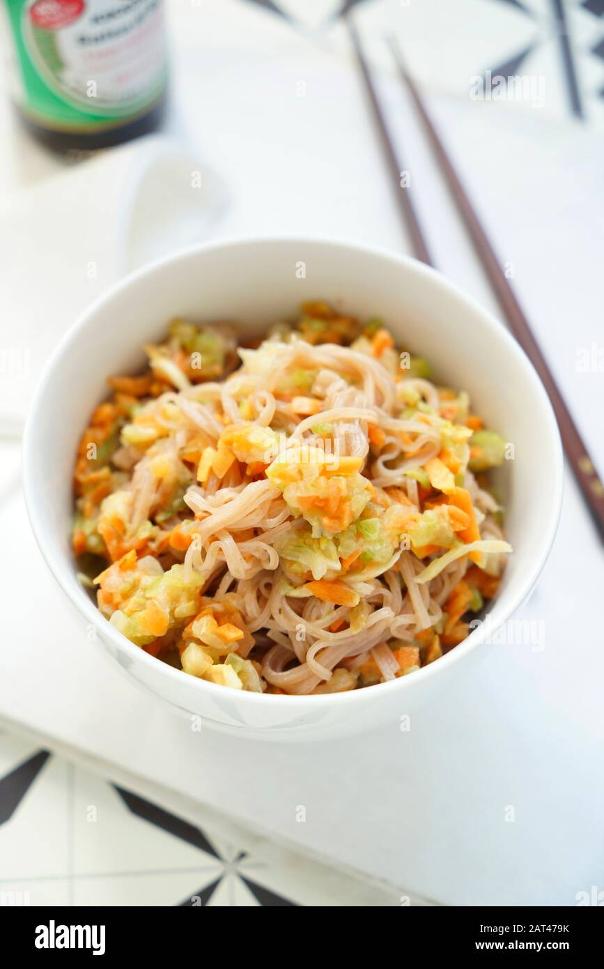 Spaghetti With Rice Model Rice spaghetti seasoned with vegetables Stock Photo - Alamy