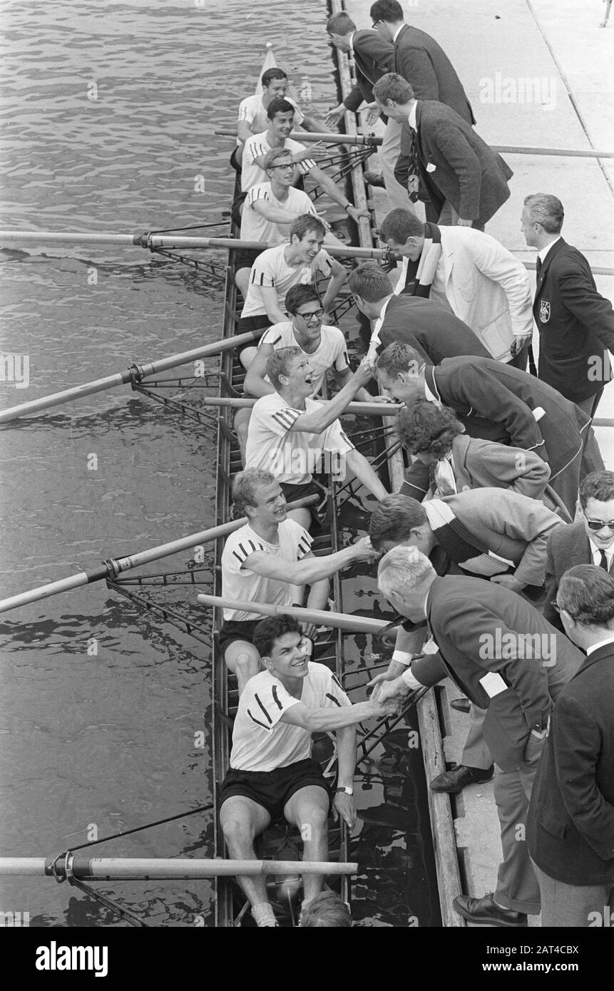 International Rowing competitions at Bosbaan. The song Oude Skip won by