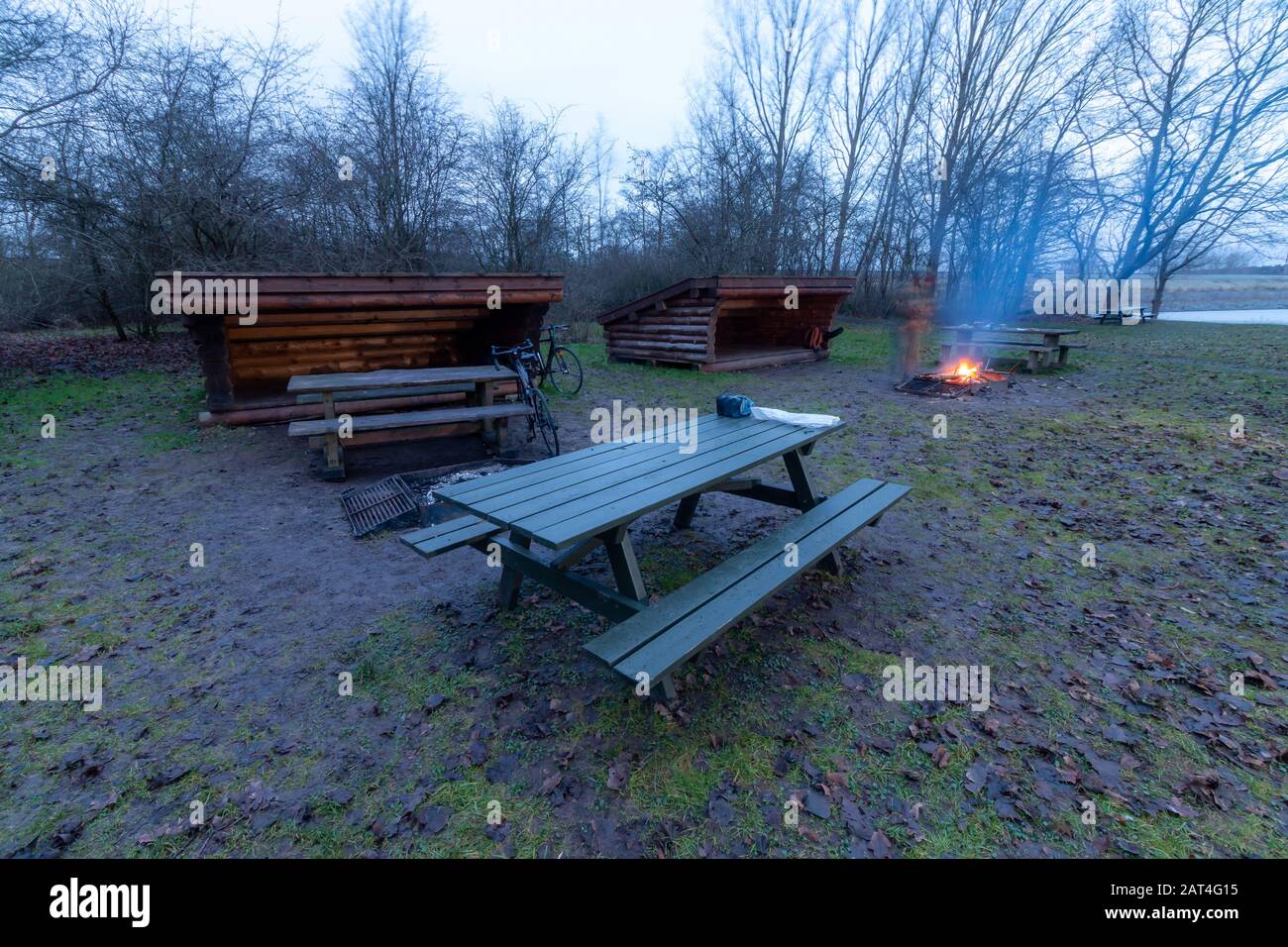 Survival shelter in forest hi-res stock photography and images - Alamy