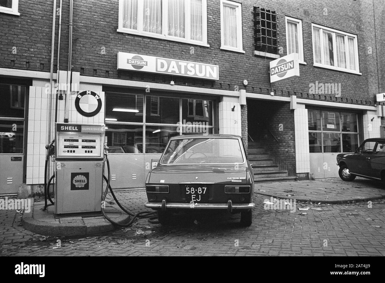 Datsun garage hi-res stock photography and images - Alamy