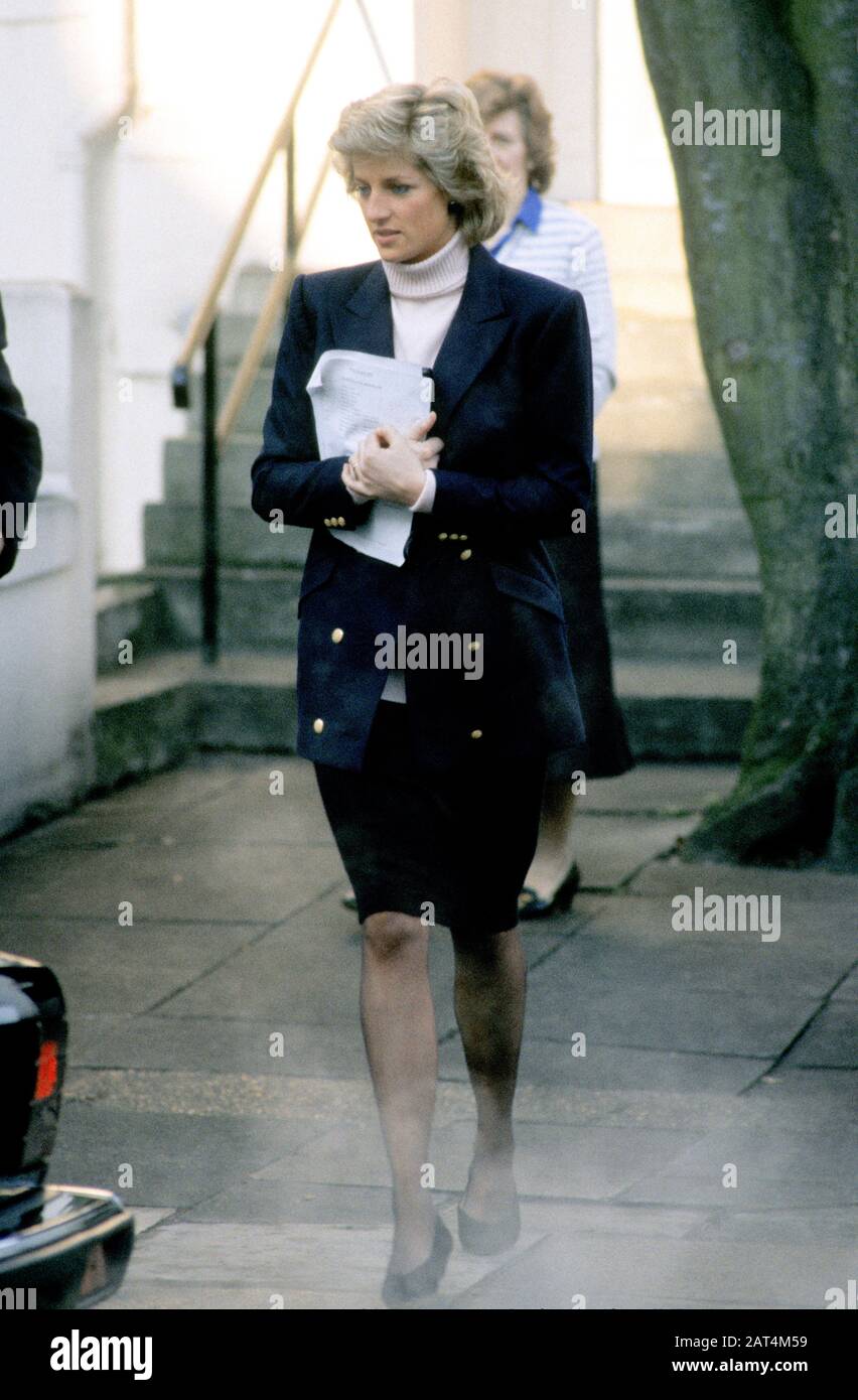 Princess diana 1987 hi-res stock photography and images - Alamy