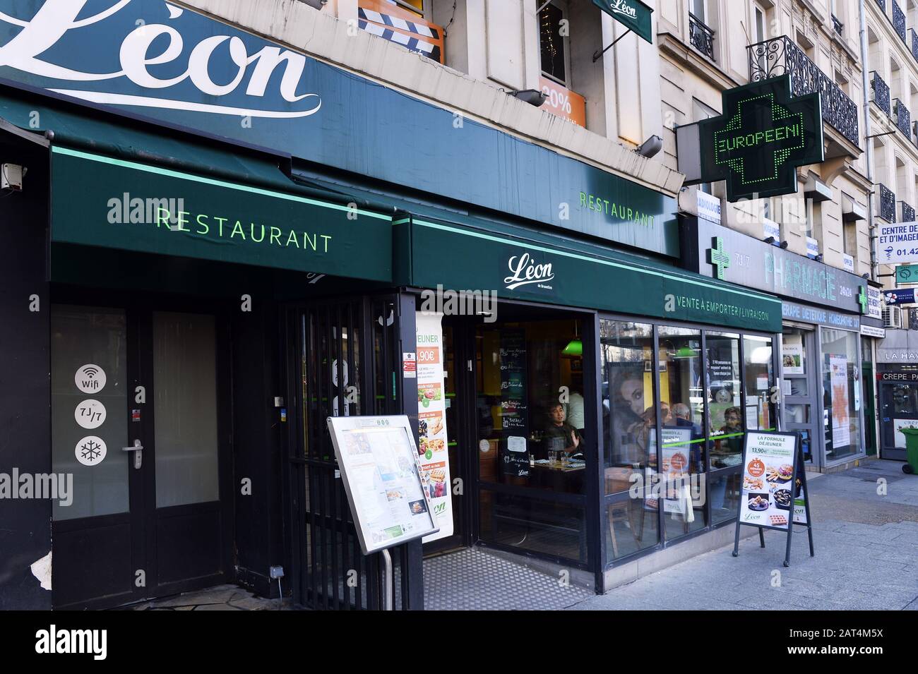 Léon restaurant - Place de Clichy - Paris - France Stock Photo