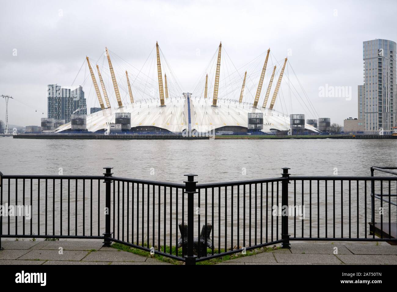 People Climbing The O2 Arena Dome Roof Greenwich London Stock Photo Alamy