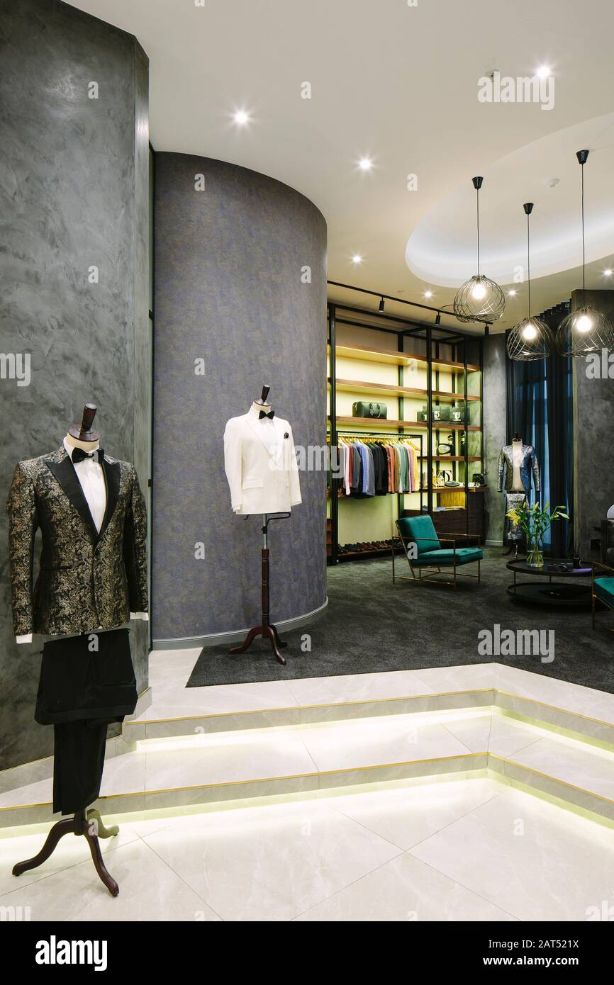 Consulting lounge on the raised level with mannequins. Thaddeus Tailor