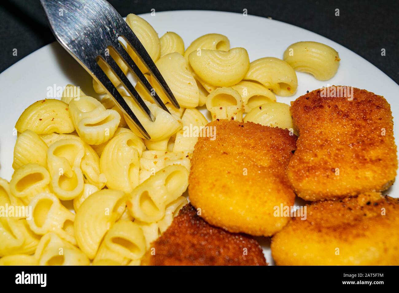 Spaghetti chicken nuggets pasta sauce hires stock photography and