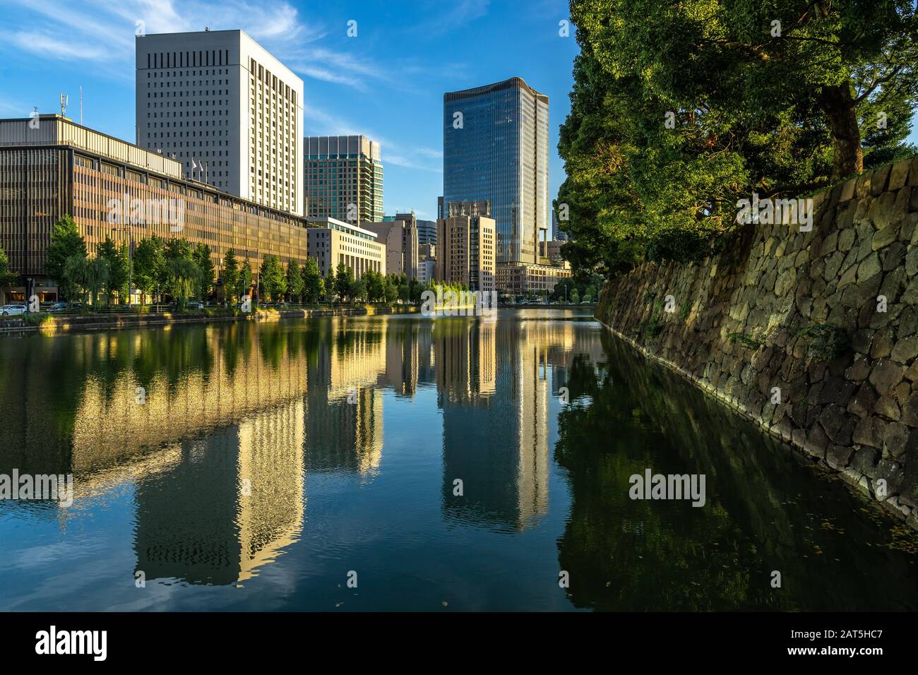 Downtown tokyo hi-res stock photography and images - Alamy