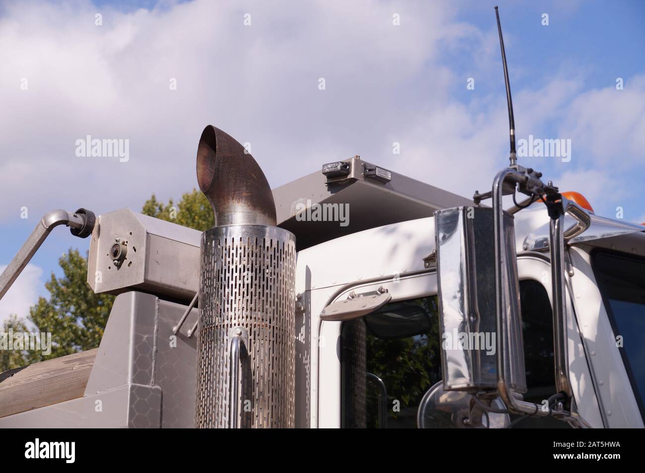 Truck exhaust fumes hires stock photography and images Alamy