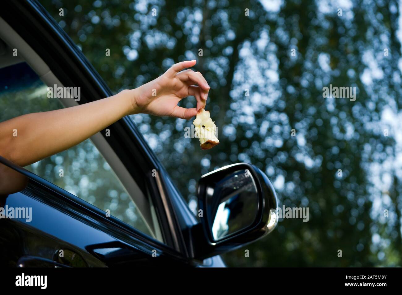 Throw out window hires stock photography and images Alamy