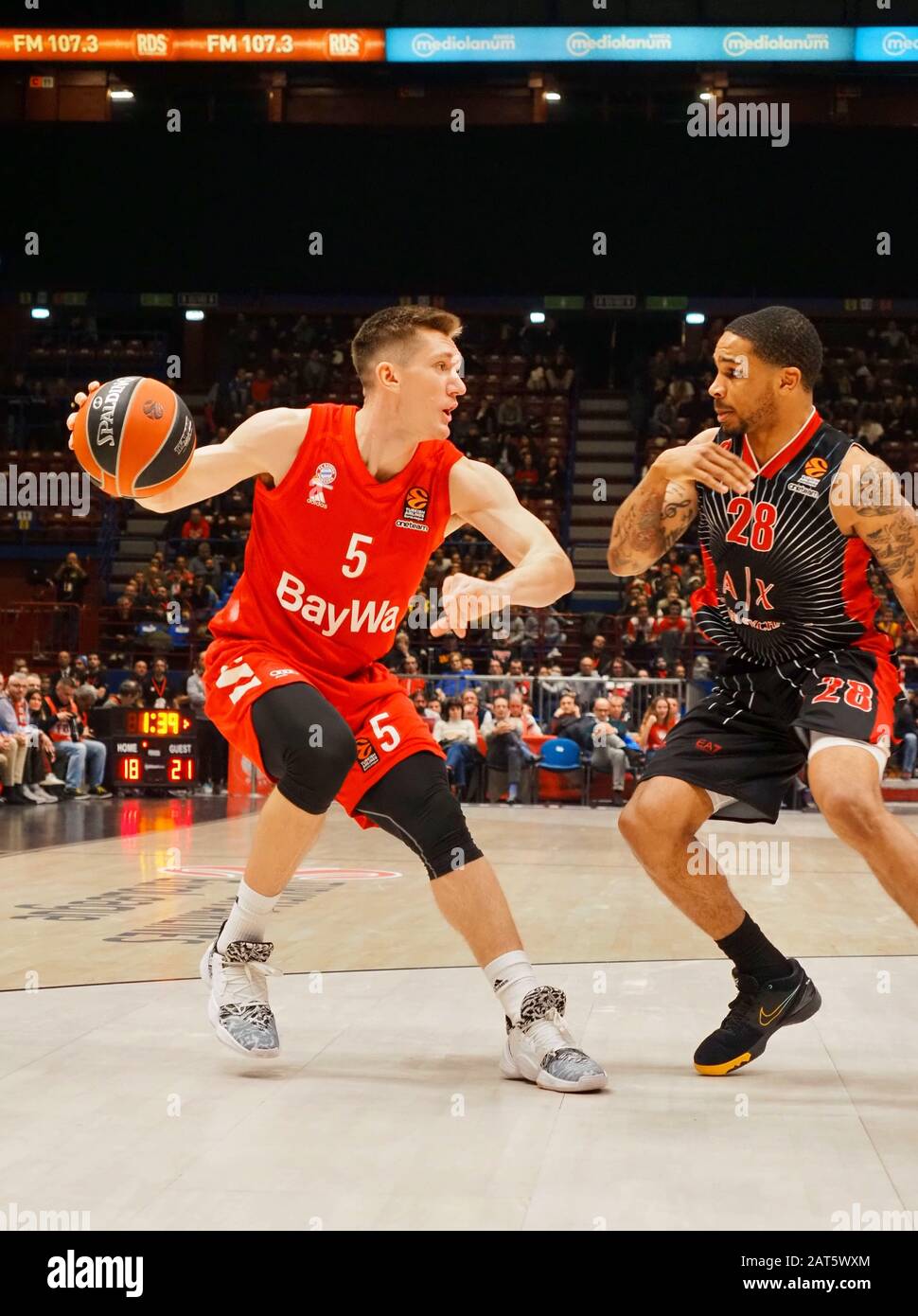 tj bray of bayer monaco hampered by sykes of ax armani exchange olimpia  milano during AX Armani Exchange Milano vs FC Bayern Monaco, Basketball  Euroleague Championship in Milano, Italy, January 30 2020