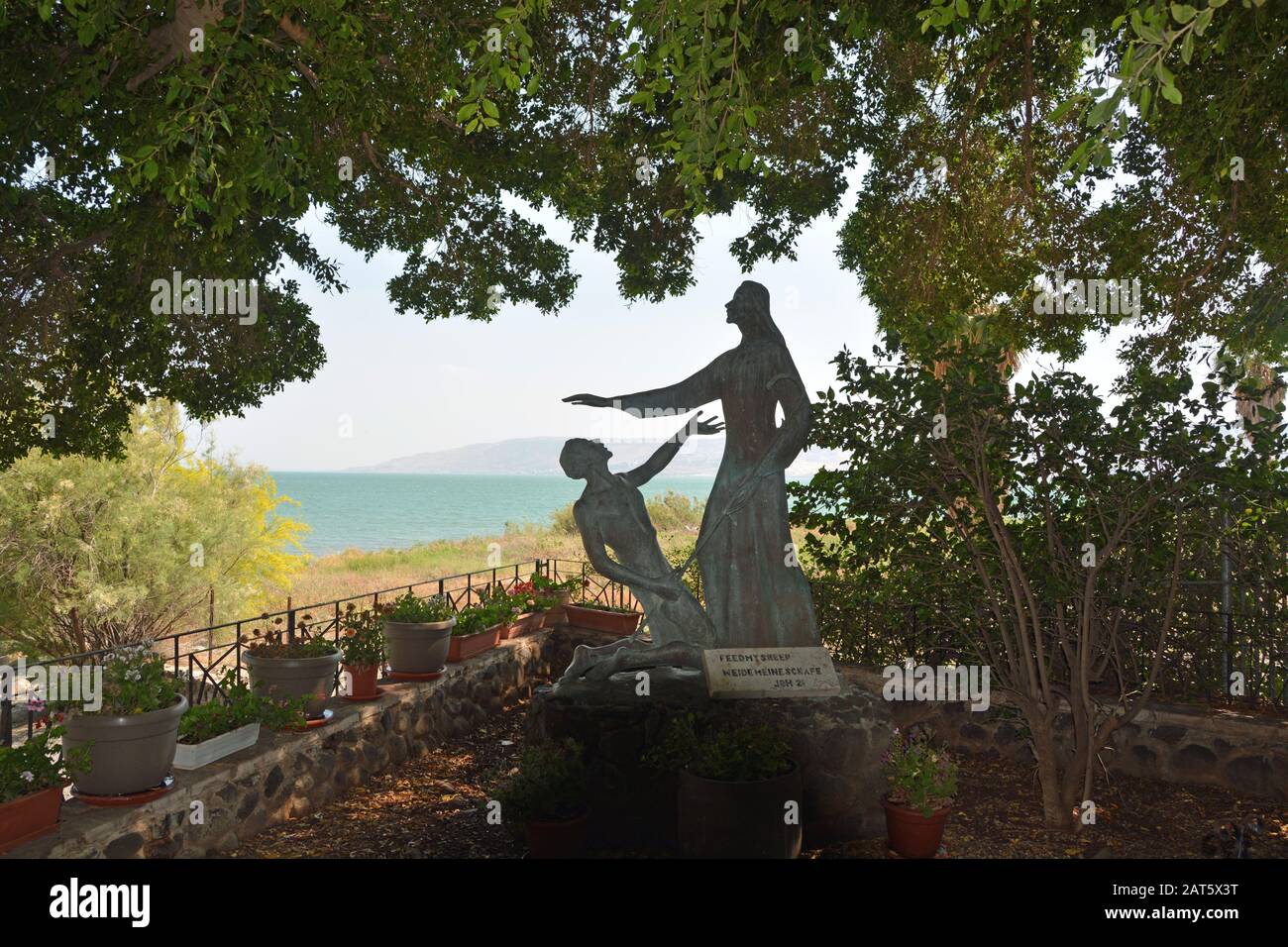 Statue Of Jesus To Feed The Multitude Stock Photo Alamy Statue Of Jesus To Feed The Multitude Stock Photo Alamy