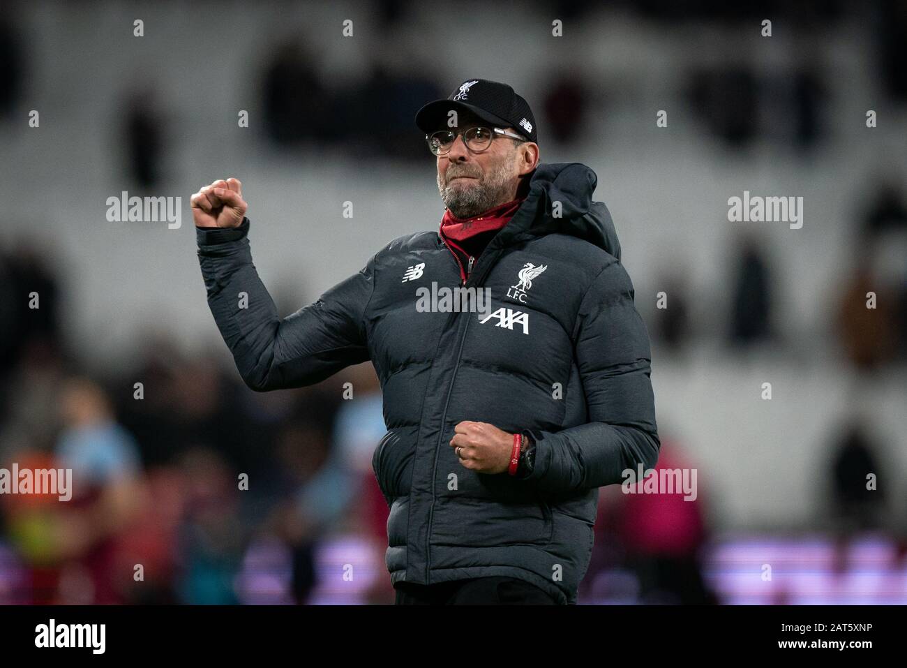 Liverpool manager Jurgen Klopp celebrates at full time during the Premier League match between West Ham United and Liverpool at the Olympic Park, Lond Stock Photo