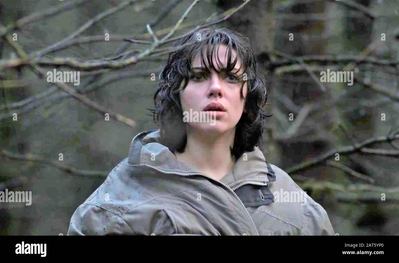 Under the skin film 2013 hires stock photography and images Alamy