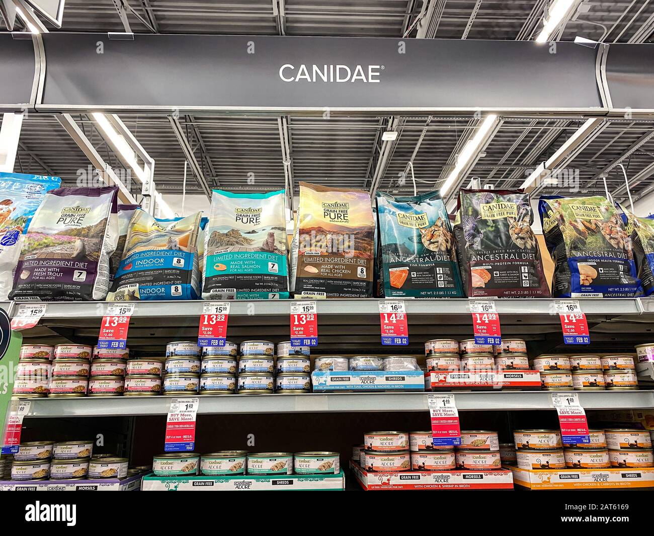 Orlando, FL/USA1/29/20 A display of Canidae Ancestral Diet and Limited Ingredient Cat Food at
