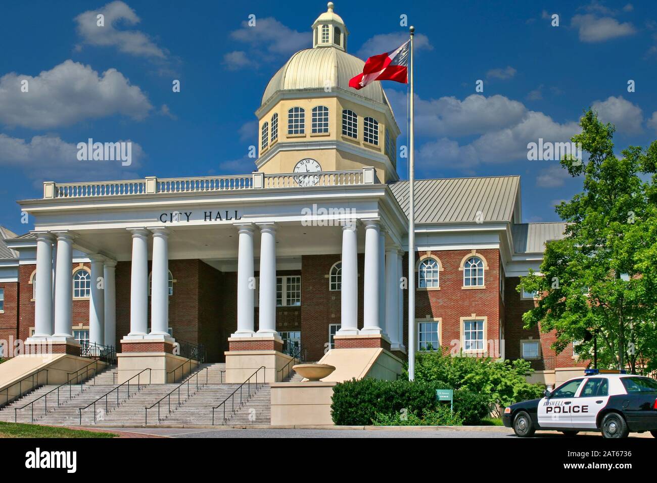Roswell City Hall Stock Photo - Alamy