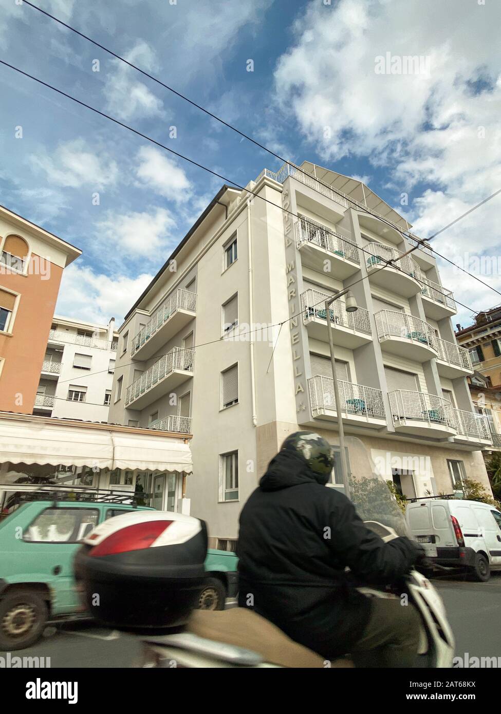 International Shipping \u0026 Logistics | Savino Del Bene, image size:975x1390