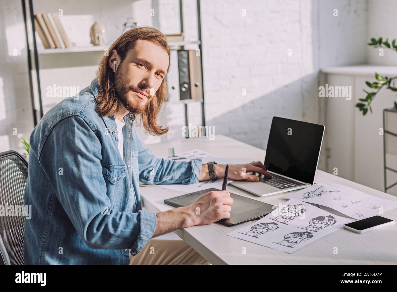 Animator screen hi-res stock photography and images - Alamy