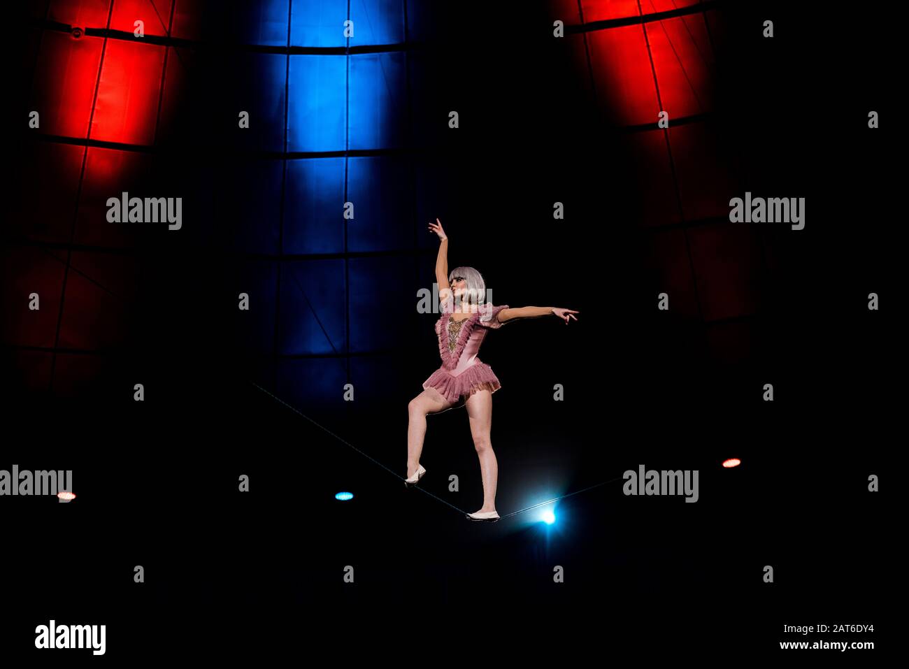 Acrobat standing hi-res stock photography and images - Alamy