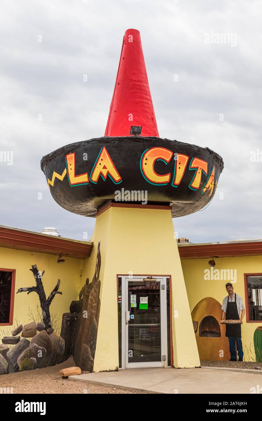 La Cita Mexican Foods, with murals by Doug and Sharon Quarles, along