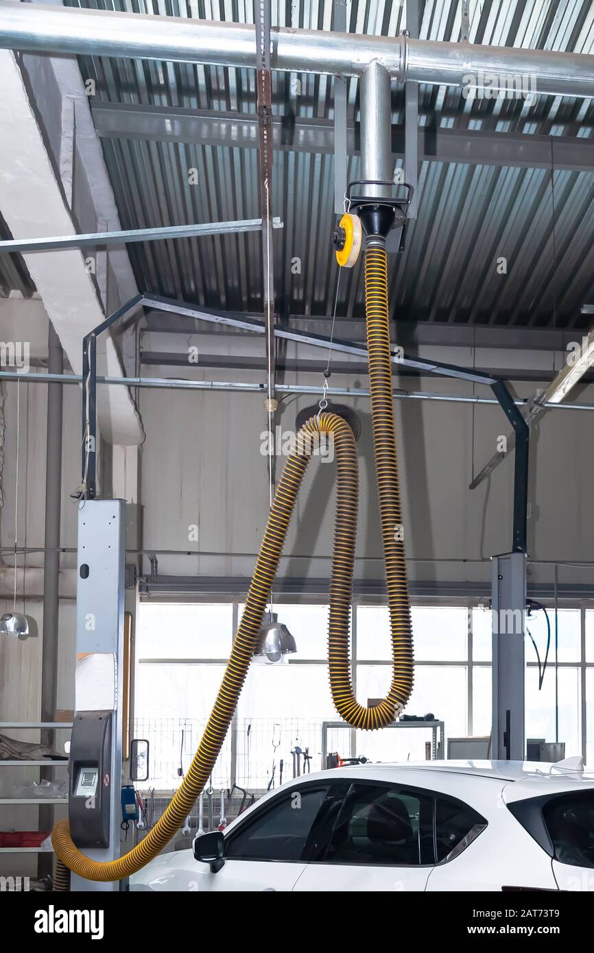 Removing exhaust gases with a yellow pipe to clean the environment