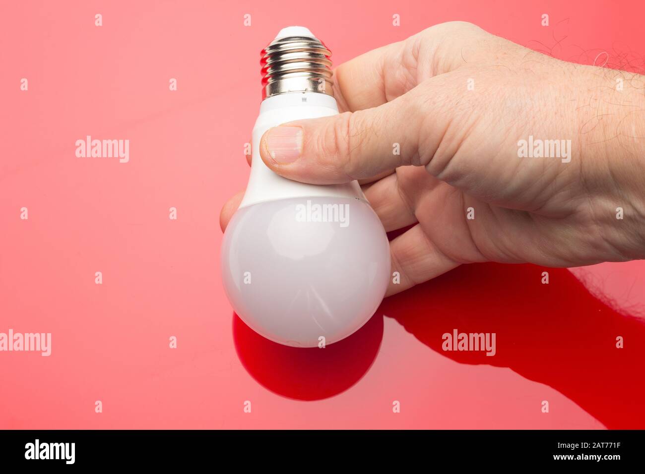 Low consumption, LED bulb, fluorescent, white color, daylight