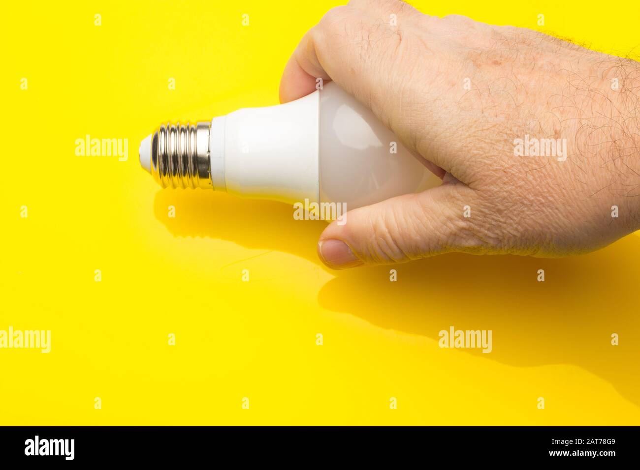 Low consumption, LED bulb, fluorescent, white color, daylight