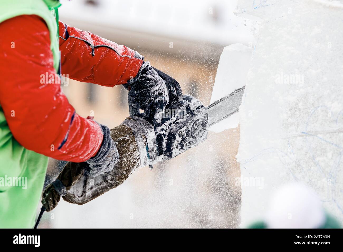 Chainsaw carving competition hires stock photography and images Alamy