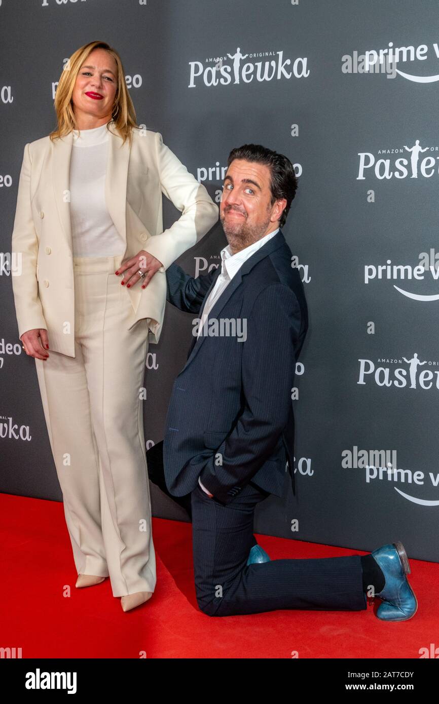 Sonsee Neu und Bastian Pastewka bei der Filmpremiere PASTEWKA im Zoo