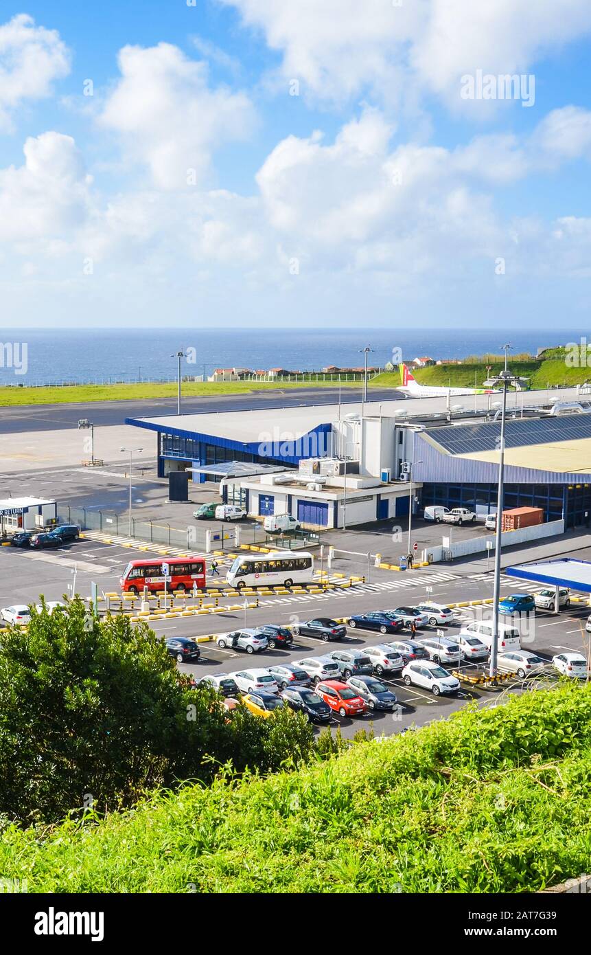 Ponta delgada airport hires stock photography and images Alamy