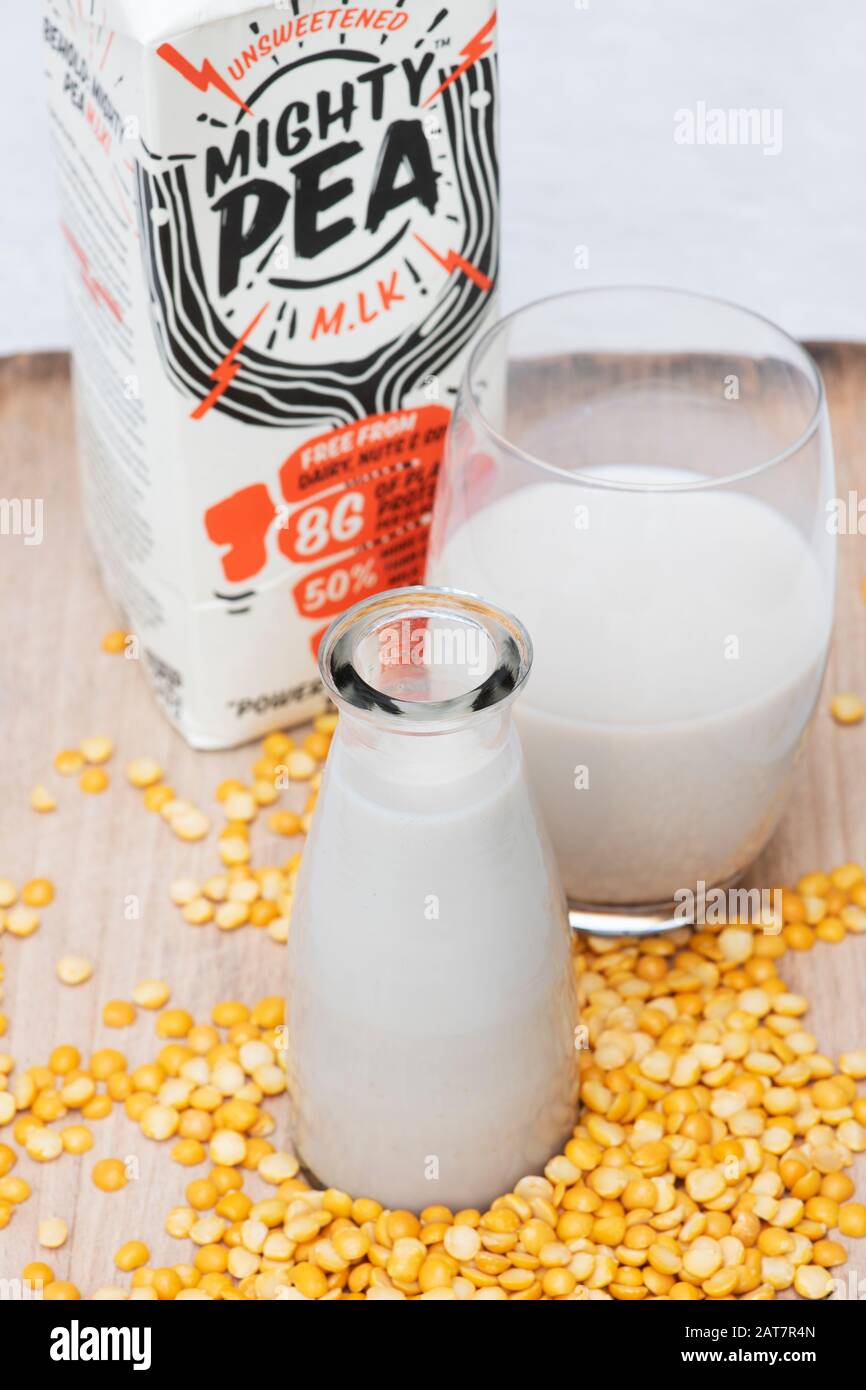 Yellow split pea milk hires stock photography and images Alamy
