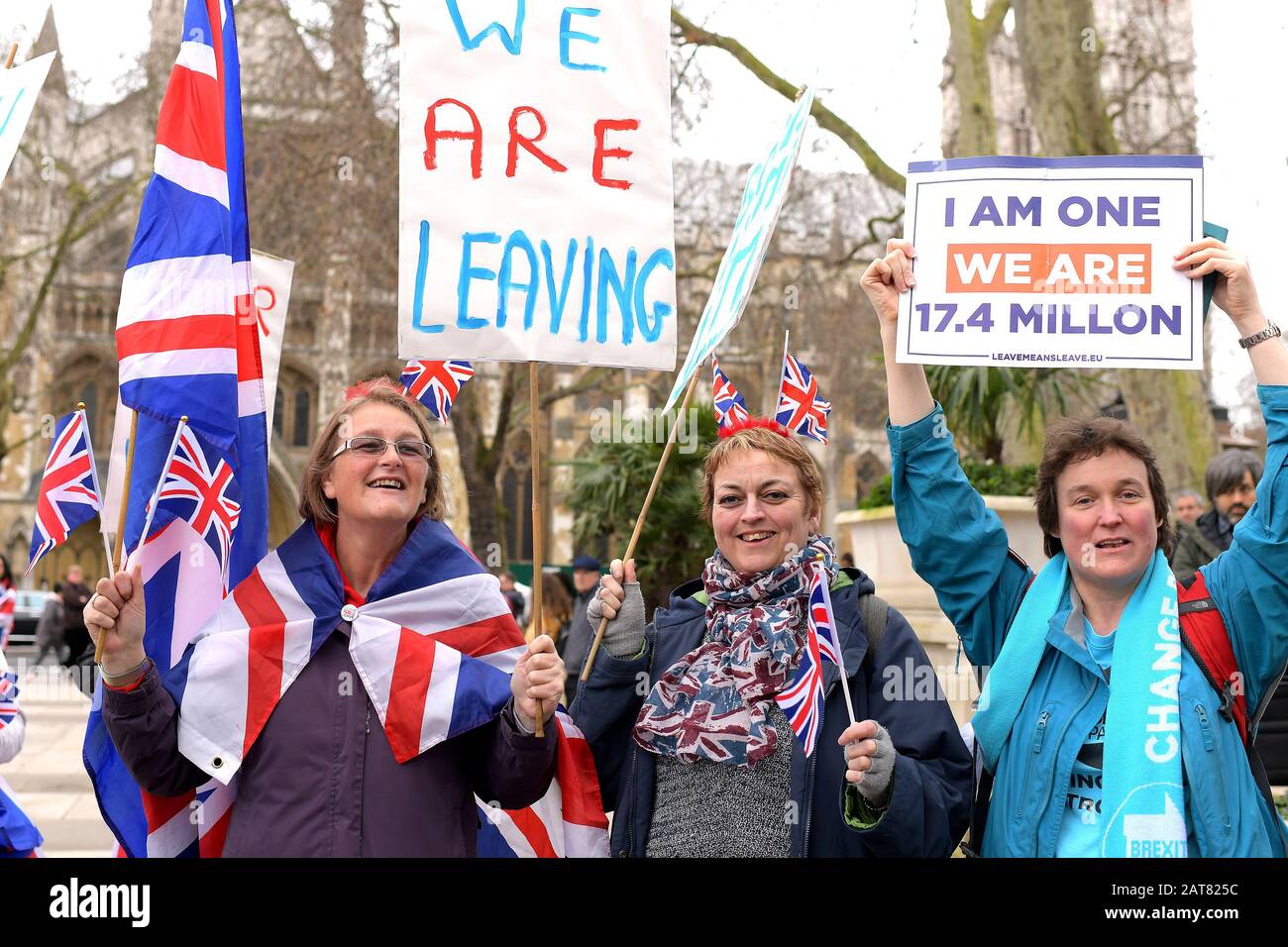 UK. 31st Jan, 2020. Westminster London 31st January 2020 Brexiteers at Parliament Square on Brexit Day Credit: MARTIN DALTON/Alamy Live News Stock Photo