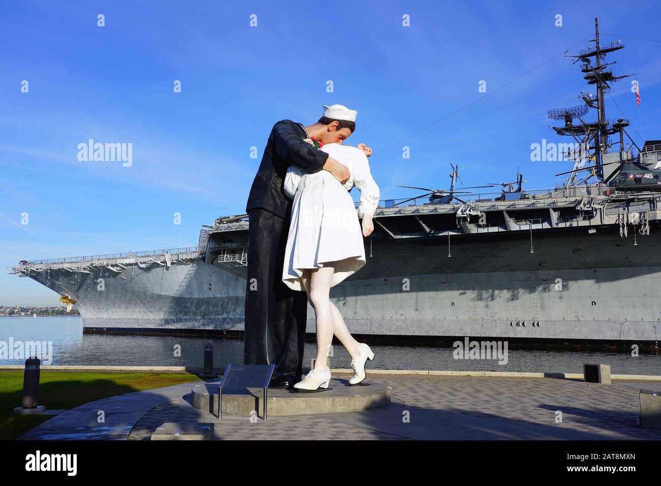 SAN DIEGO, CA 3 JAN 2020 View of the Embracing Peace sculpture of a