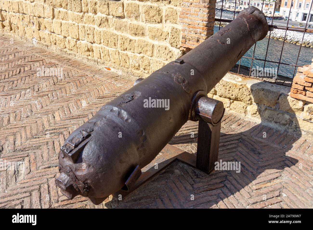 Italy, Naples, close-up of cannon on the stands of the castle of Ovo Stock Photo