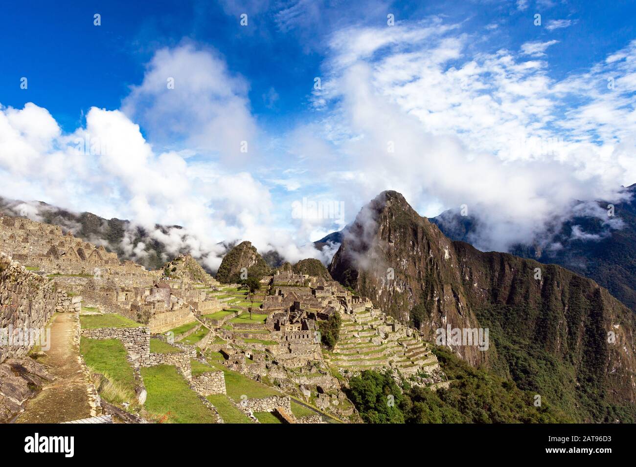 Сlassic view of Machu Picchu located in the Cusco Region, Urubamba Province, Machupicchu District, UNESCO World Heritage Site, New Seven Wonders of Stock Photo